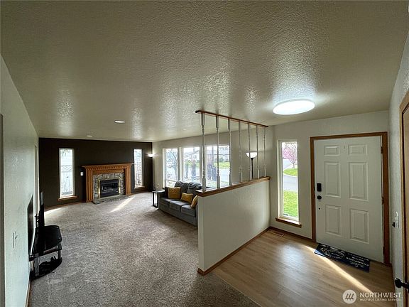 4th image of 511 Reed Street E