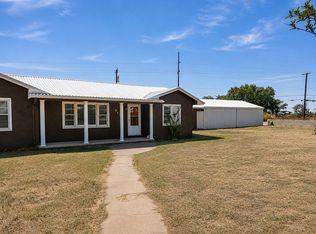 315 W Fir St, Denver City, TX 79323