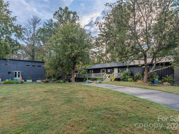 9 Tracy Ln, Weaverville, NC 28787