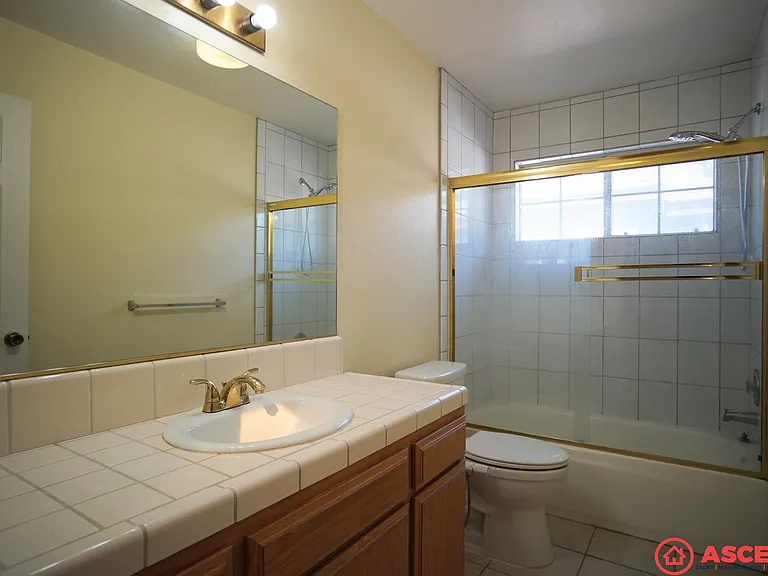 10801 Galway Bay Dr — Photo 15