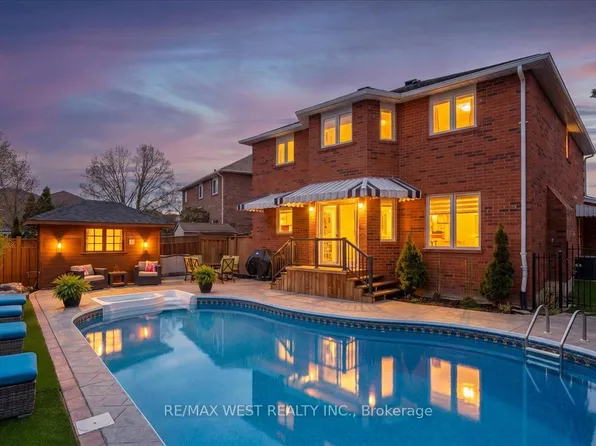 12 Berrydown Dr, Caledon, ON L7E 1L8