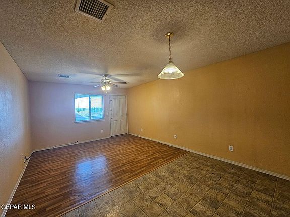 5th image of 3412 Blue Earth Ln APT D