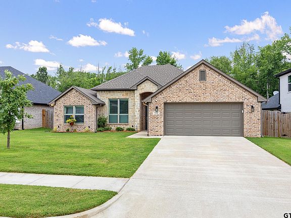 3rd image of 19128 Ambrosia Dr