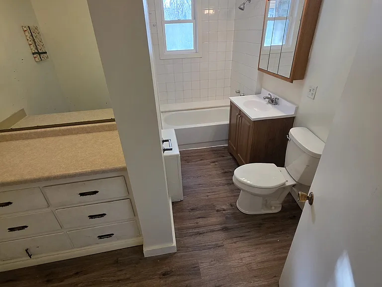 2612 Erie Ave #2 — Photo 8