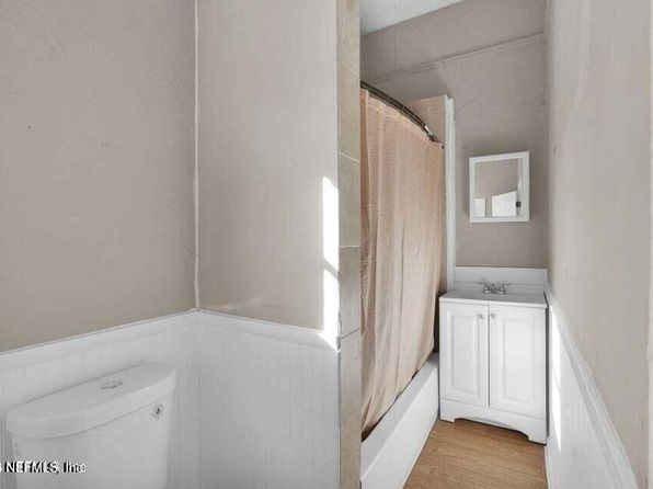 jacksonville-florida-154626375 picture