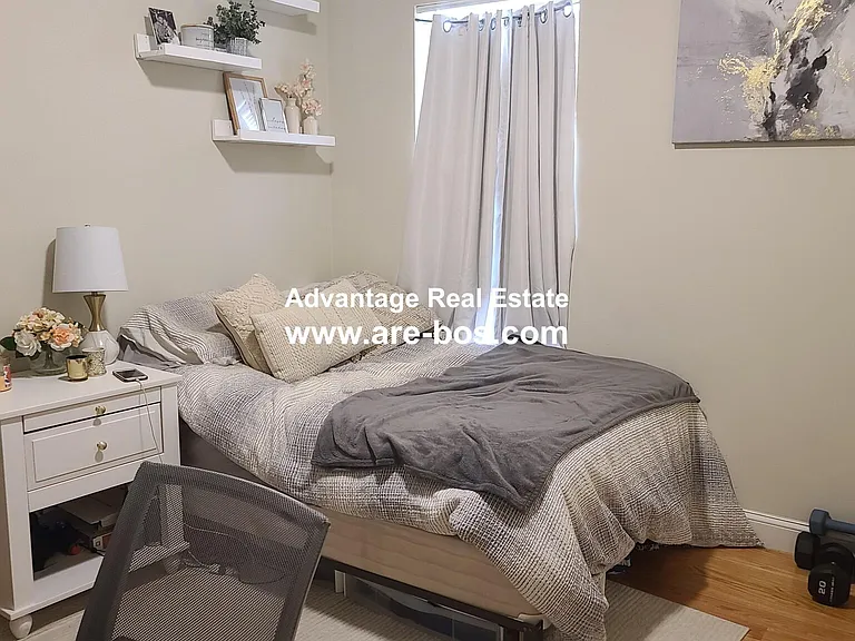 121 Webster Ave #5 — Photo 24