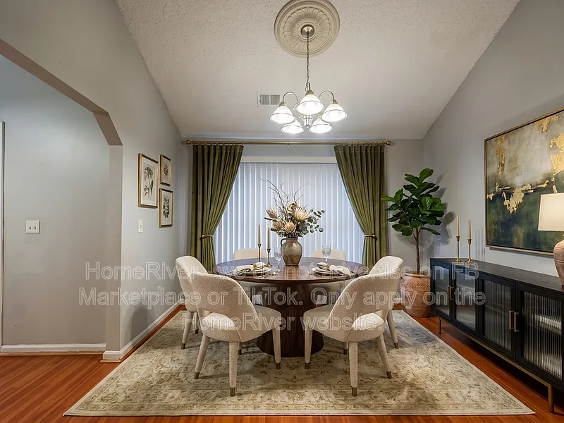3 bed, 2.5 bath, 2908 sqft, $1,995 — Photo 3