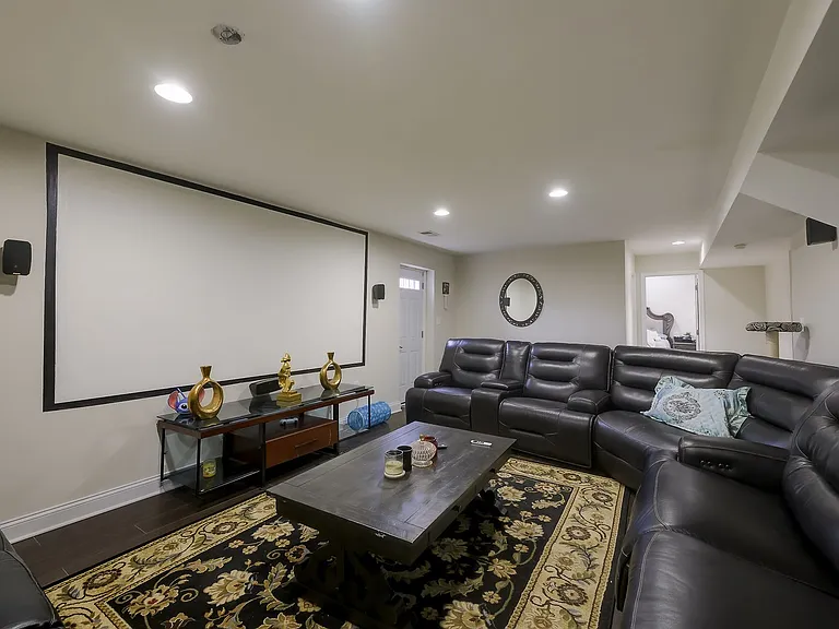 601 Crossover Ct — Photo 50