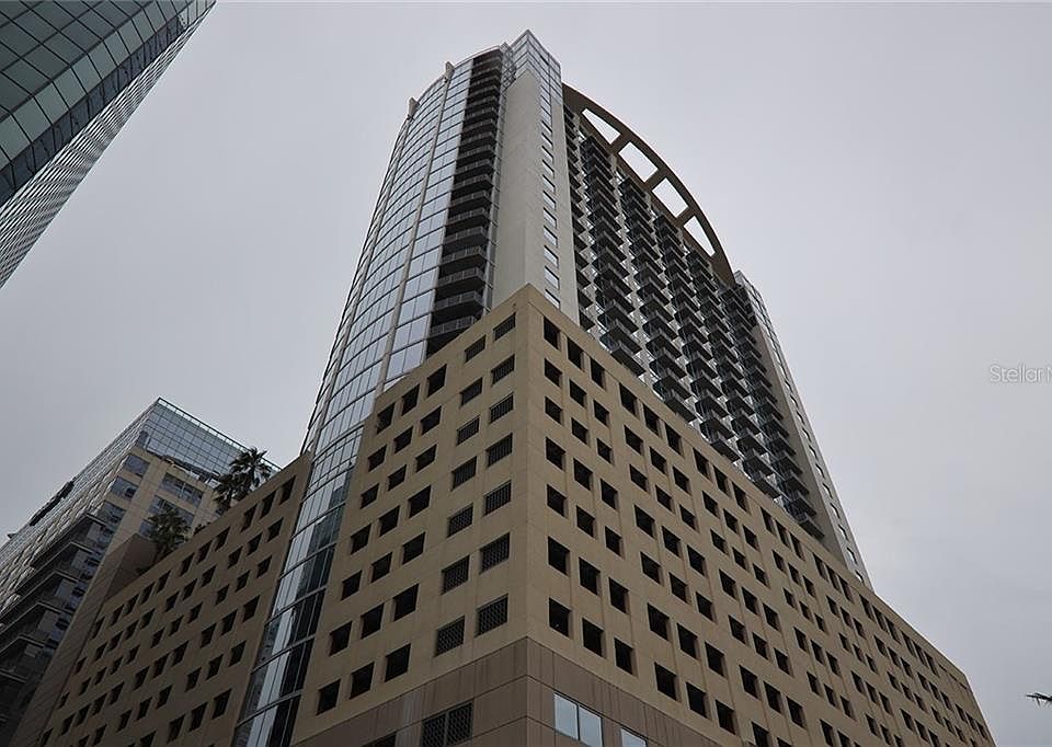 1st image of 155 Court Ave #1303