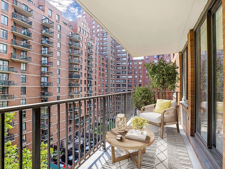 1st image of 300 Albany St APT 7C