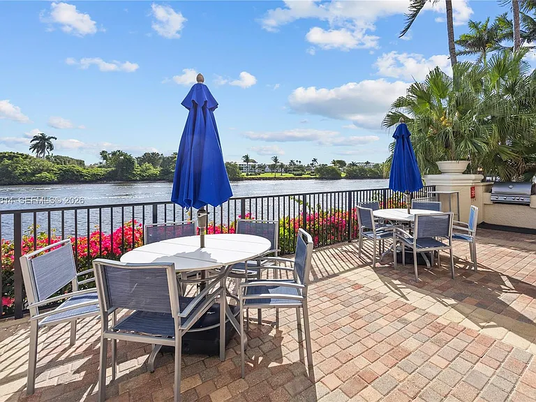 3102 Tuscany Way #3102 — Photo 30