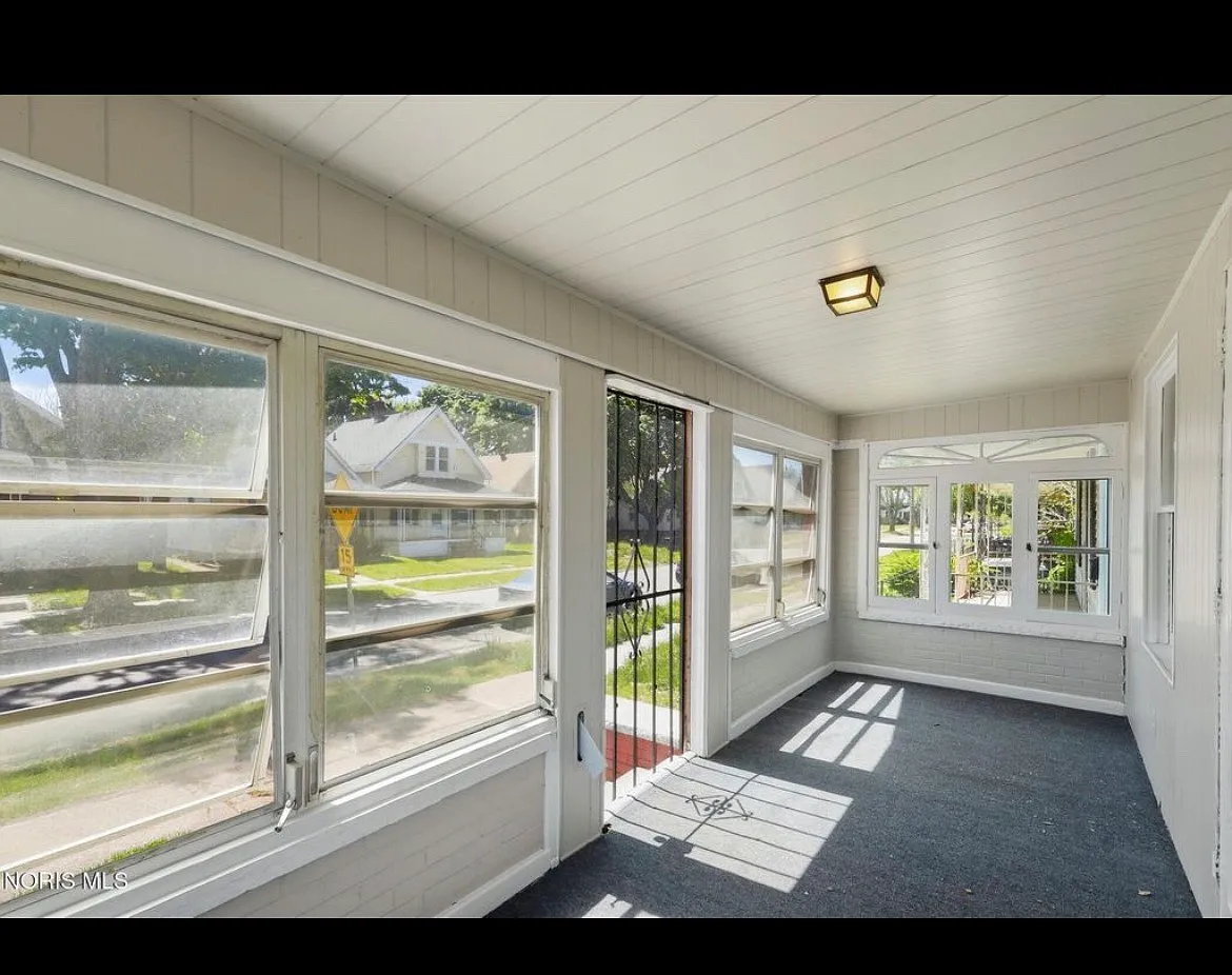 2 bed, 736 sqft, $795 — Photo 2