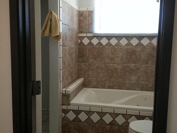 4th image of 1522 W Dawn Dr