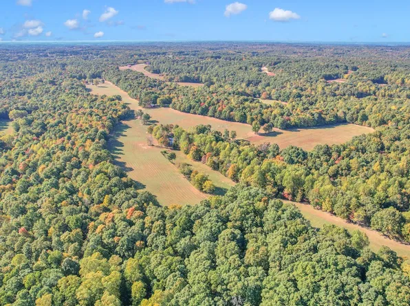 796 Daisy Cir, Cumberland Furnace, TN 37051