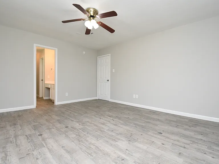 21603 Falvel Lake Dr — Photo 17