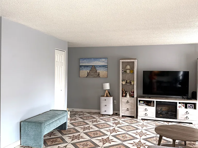 115 Water St #13 — Photo 7