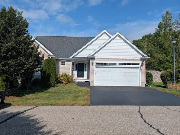 27 Edmonds Cir, Whitinsville, MA 01588