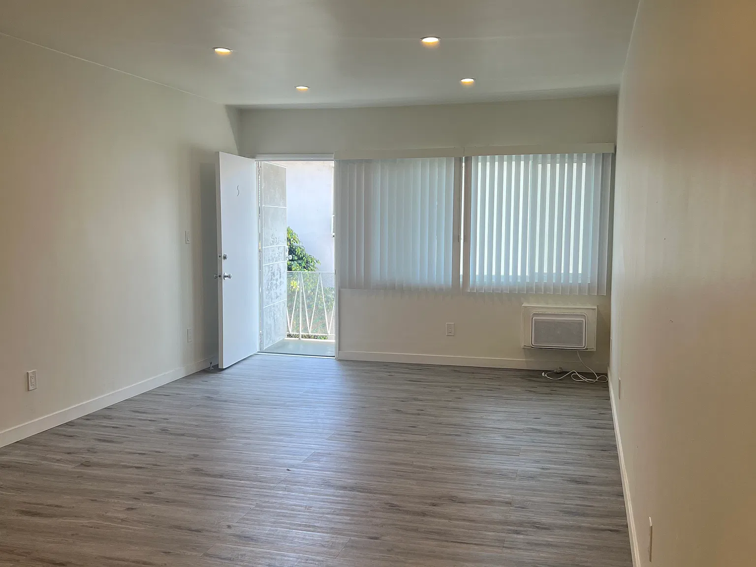 1 bed, $2,050 — Photo 2