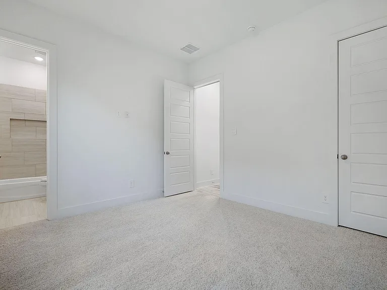8218 Vitex Ave — Photo 20