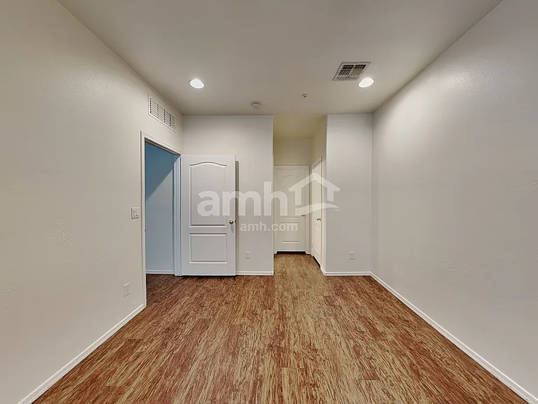 8940 W Olive Ave #140 — Photo 8