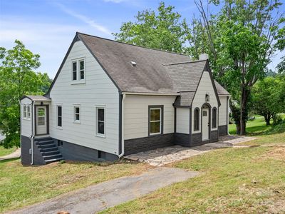 418 N Mitchell Ave, Bakersville, NC, 28705