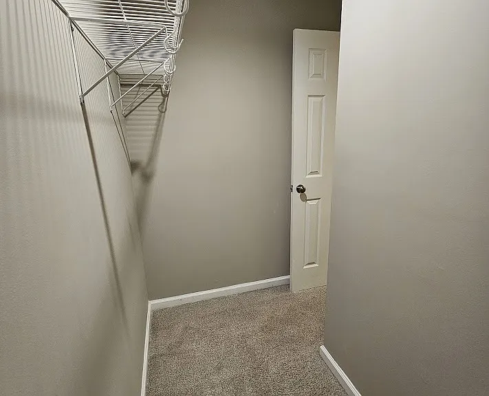 135 Aidan Ct — Photo 49
