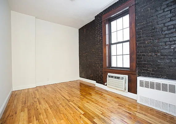 Rented by Buchbinder & Warren | media 5