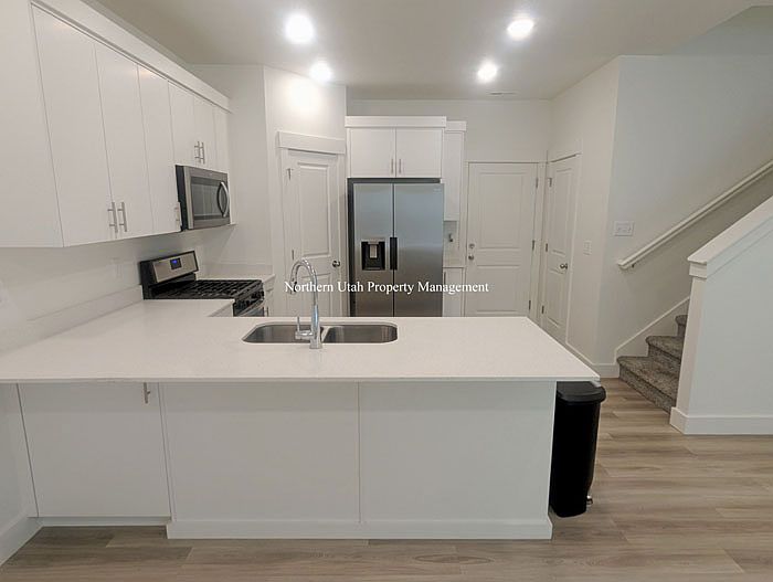 4 DIning and Kitchen_04082025