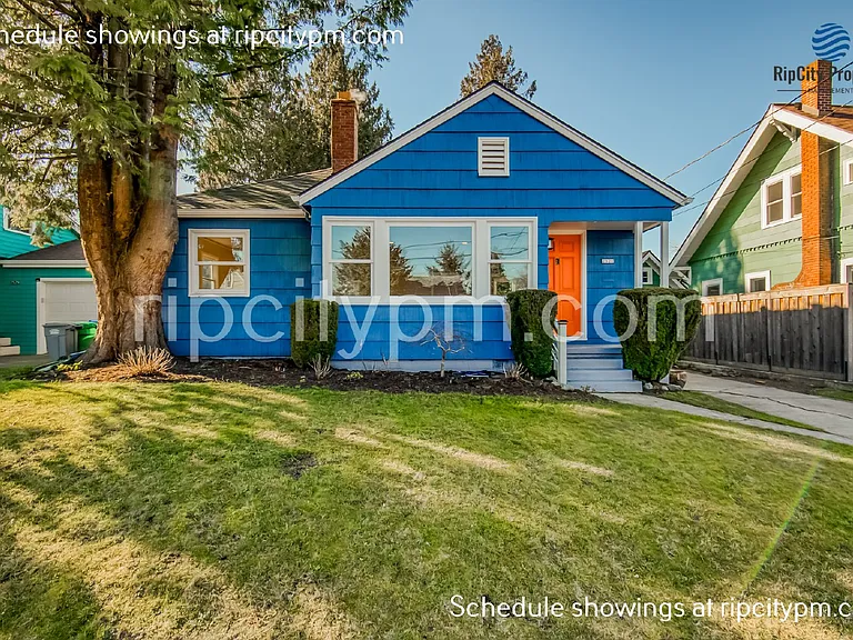 2521 SE 64th Ave — Photo 2