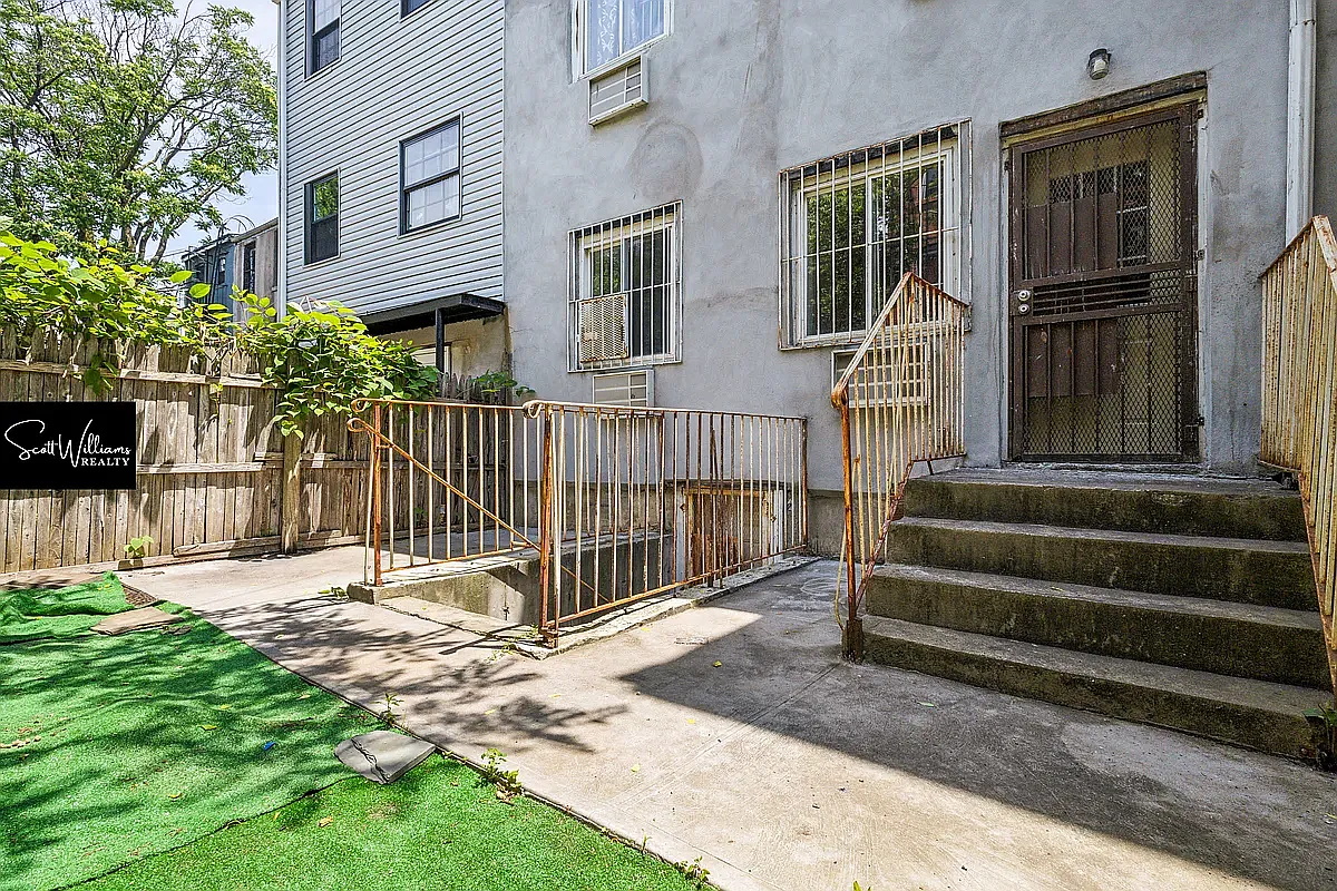 16 Roosevelt Place — Photo 3