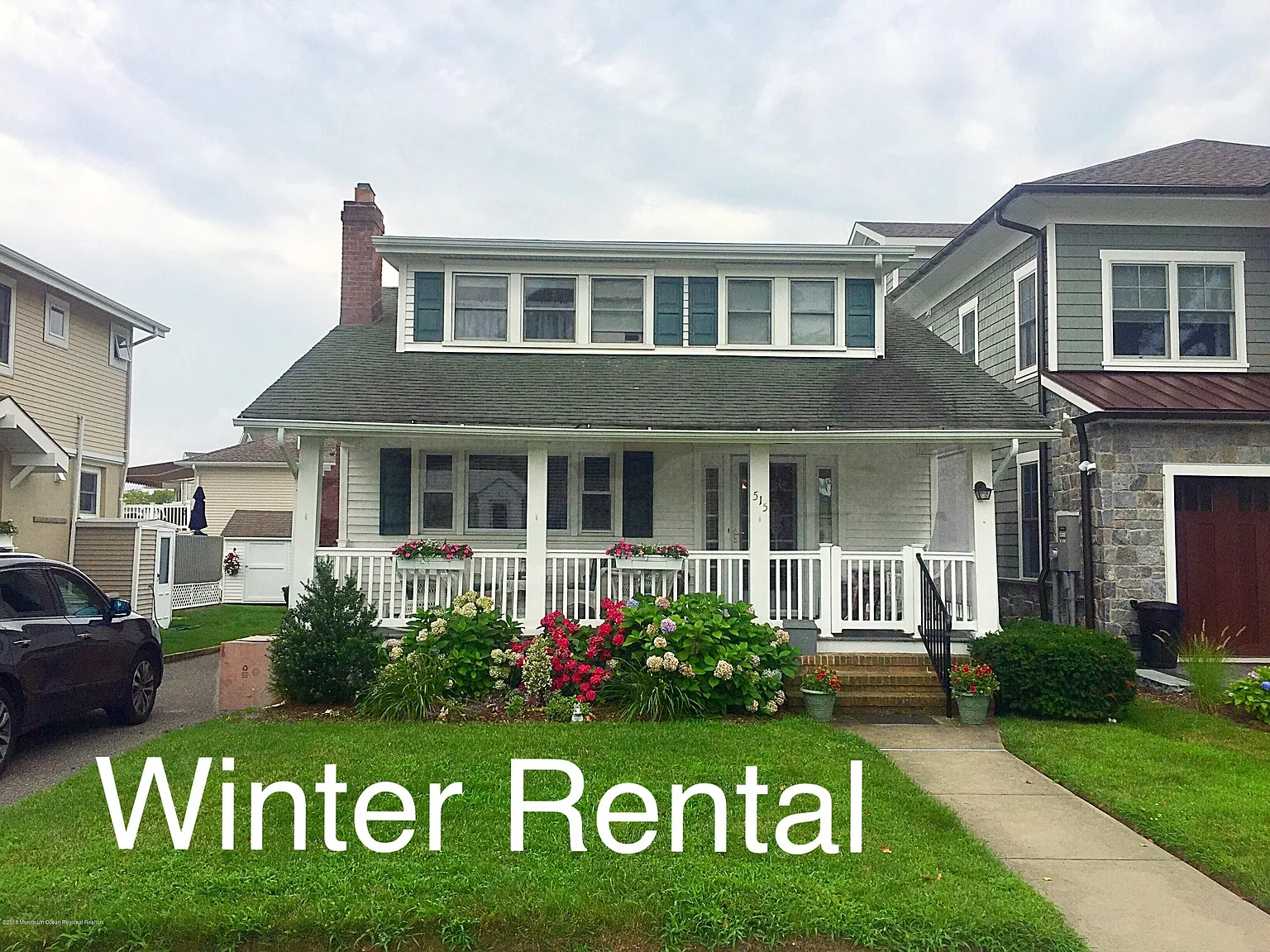3 bed, 877 sqft, $2,600 — Photo 1