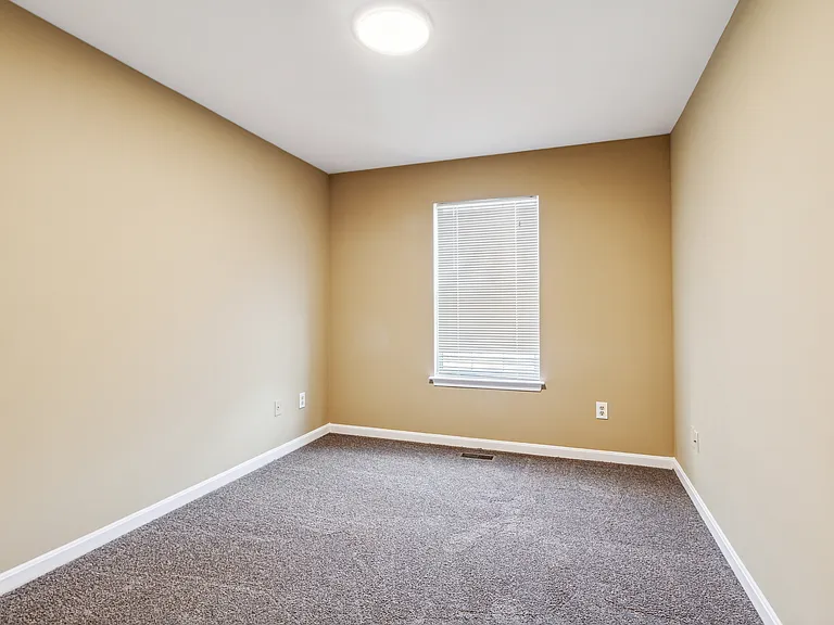 52 Silver Moon Dr — Photo 8