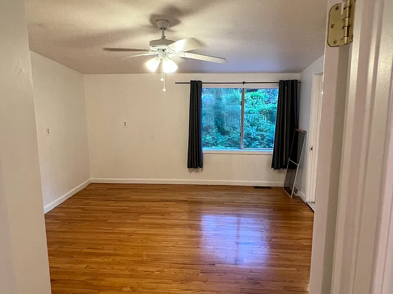 2800 Hartford Ave #4 — Photo 21