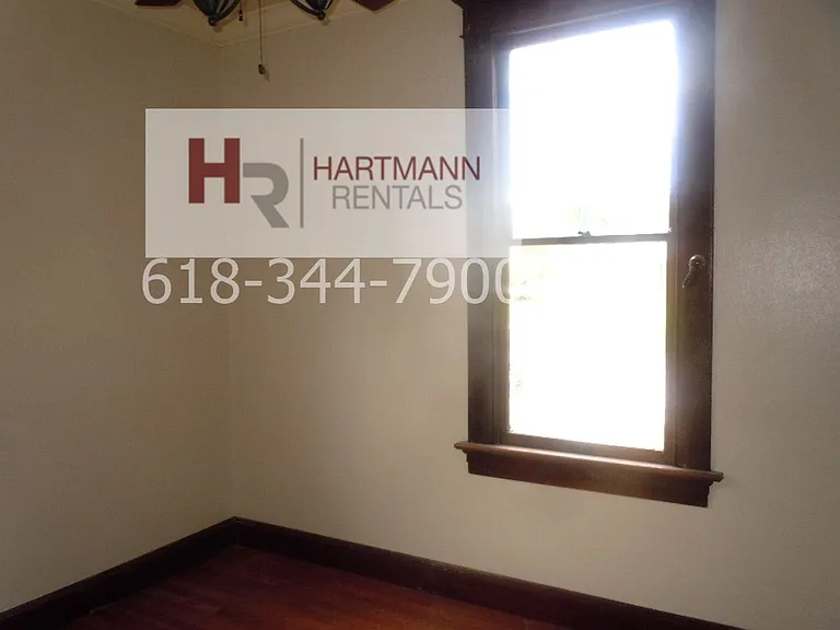 312 E Union St — Photo 16