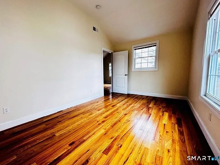 31 Brainerd Rd #B — Photo 7