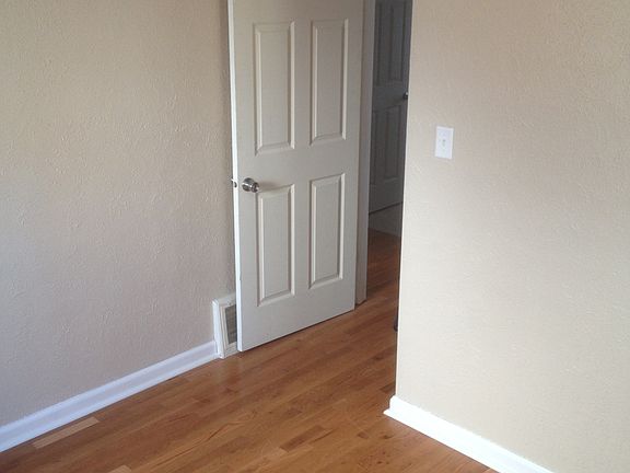 Bedroom (1 of 3)