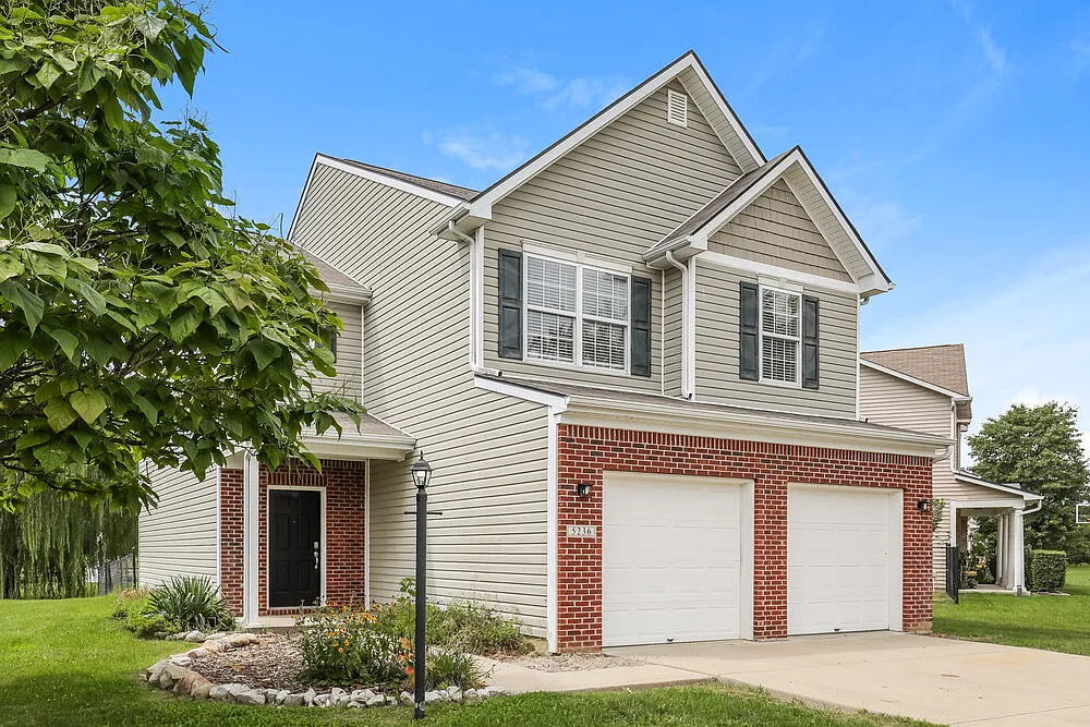 3 bed, 2.5 bath, 2130 sqft, $2,320 — Photo 4