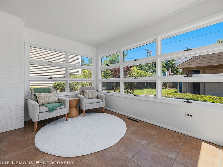 4089 Western Ave — Photo 13