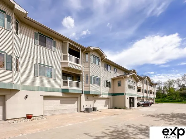 7005 S 74th St Unit 302, La Vista, NE 68128