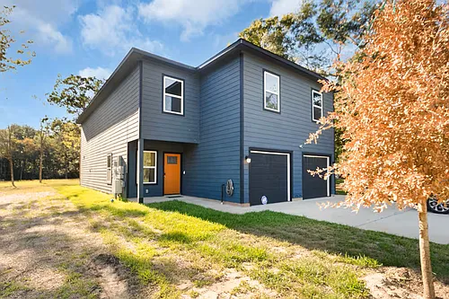 110 Turner St #A Photo 1