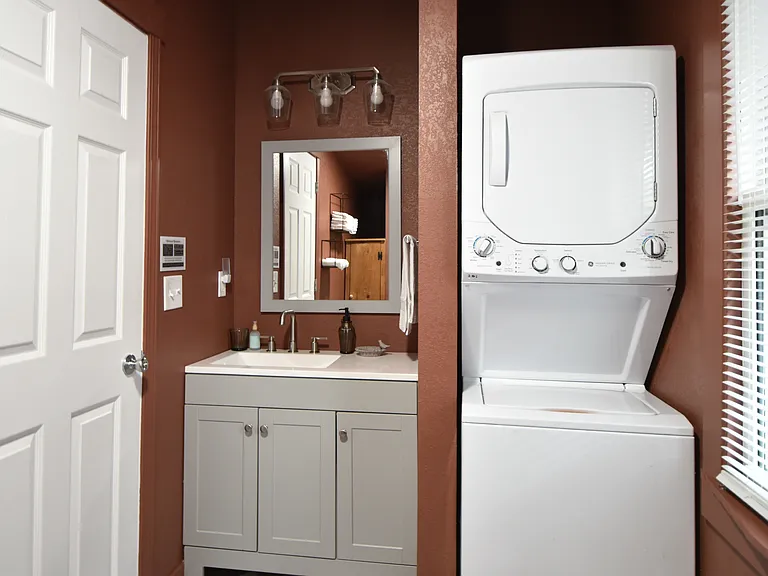 Bathroom/Laundry main level