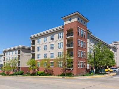 1241 Strassner Dr APT 1201, Saint Louis, MO, 63144