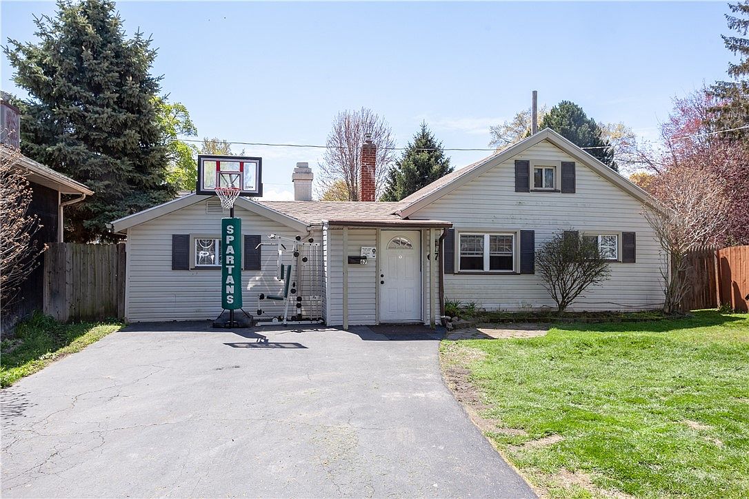 67 Birchwood Dr Rochester NY 14622 Zillow