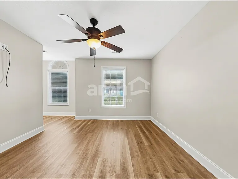 5705 Parasol Ln — Photo 8