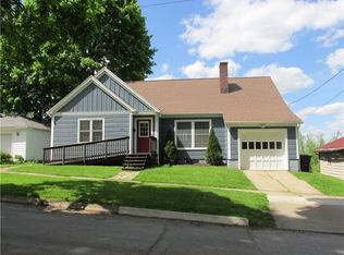 215 E Venango St, Mercer, PA 16137
