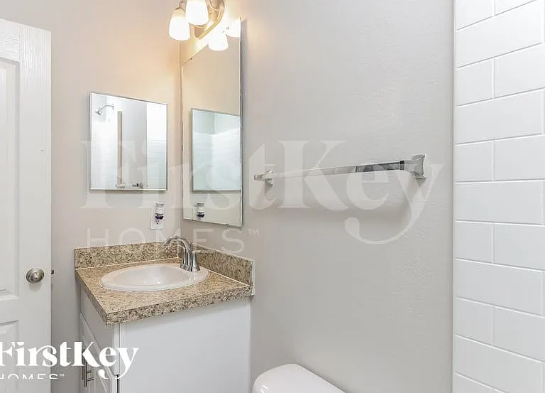 1810 SW Effland Ave — Photo 13