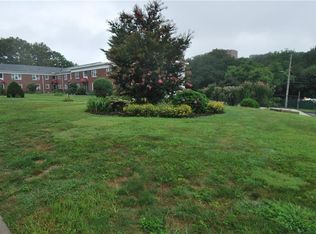 21 Winchester Ave APT 1B, Yonkers, NY 10710