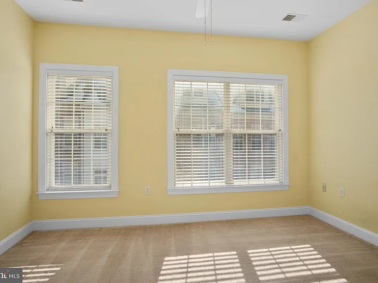 428 N Thomas St — Photo 27