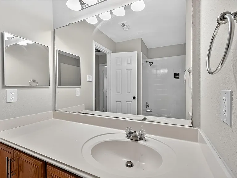16602 Pademelon Dr — Photo 22