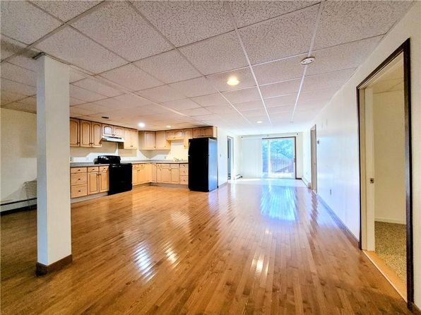 196 Angell Rd Floor 1